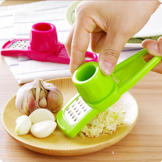 【1个】厨房可悬挂手动不锈钢捻蒜器磨蒜器 捣蒜压蒜研磨工具 蒜泥制作器 礼品代发 0.80元起
